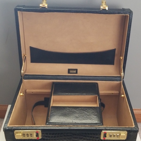 Fendi Train Case Crocodile Embossed Leather - Picture 8 of 8